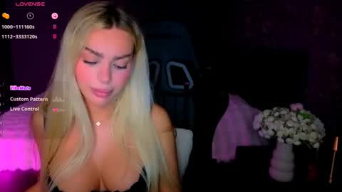  Ayla Demir  online show from June 27, 8:14 pm