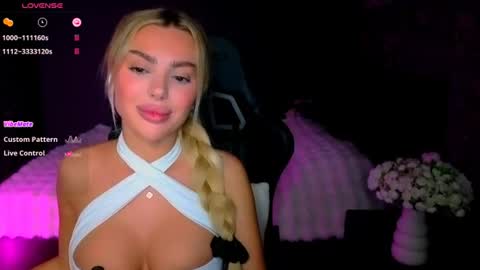  Ayla Demir  online show from June 28, 8:15 pm