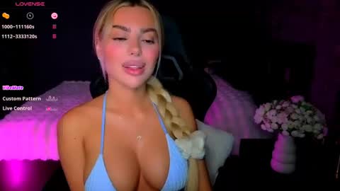  Ayla Demir  online show from June 29, 8:09 pm
