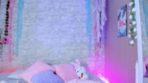 Ayla online show from May 17, 5:49 am