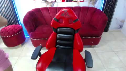 aylanny_m online show from June 16, 3:47 pm