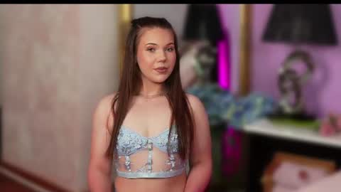 Ayla online show from June 15, 5:37 pm