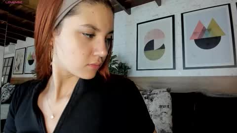 Snapshot of aylinmillerxs chatting on October 12, 12:59 pm Aylin Millerxs online show from October 12, 12:59 pm