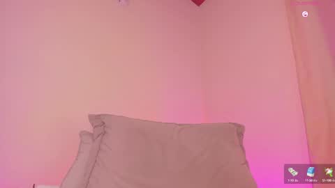 Snapshot of aylinnzambrano_ chatting on March 4, 6:04 am Aylin online show from March 4, 6:04 am