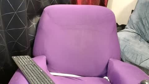 Snapshot of aymarsensual chatting on February 2, 7:46 pm Dominatrix Queen online show from February 2, 7:46 pm