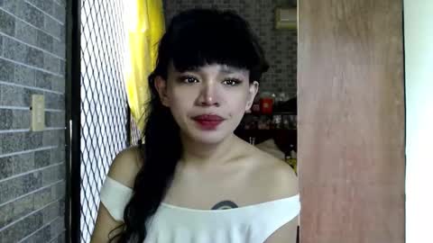 aymkyline online show from April 29, 1:32 am