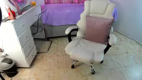 aynara_kiss online show from September 17, 4:47 am