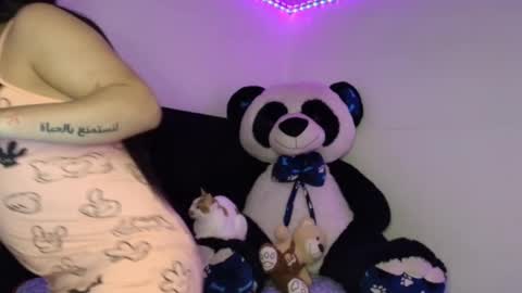 Snapshot of aysel1290 chatting on January 9, 3:09 am aysel1290 online show from January 9, 3:09 am