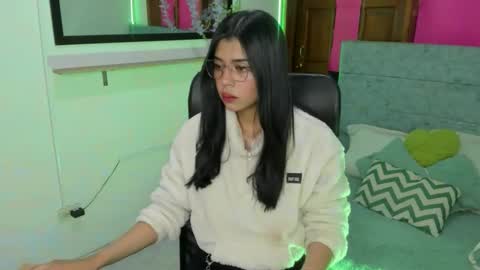 Aysha online show from April 26, 3:59 am