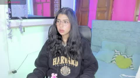 Snapshot of aysha_winxs chatting on May 21, 3:24 am Aysha online show from May 21, 3:24 am