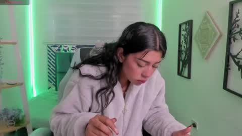Snapshot of aysha_winxs chatting on July 28, 7:39 pm Aysha online show from July 28, 7:39 pm