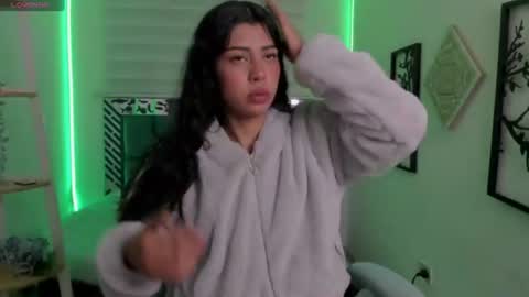 Snapshot of aysha_winxs chatting on July 28, 8:52 pm Aysha online show from July 28, 8:52 pm