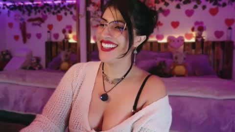 Snapshot of azaharnoor chatting on June 4, 12:38 am Azahar online show from June 4, 12:38 am