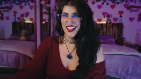 Snapshot of azaharnoor chatting on June 12, 12:31 am Azahar online show from June 12, 12:31 am