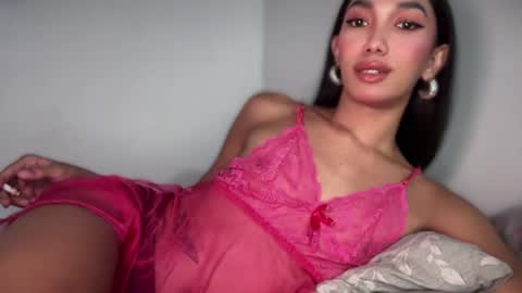 azalea_cum69 online show from June 27, 8:58 pm