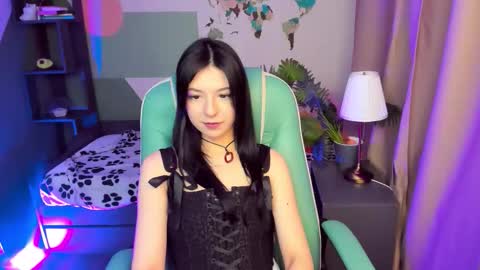 Snapshot of azaliya_haze chatting on December 4, 5:50 am Azaliya online show from December 4, 5:50 am