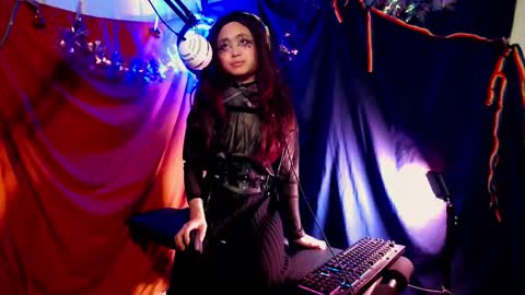 Snapshot of azazelgains chatting on December 10, 7:05 am Azazel online show from December 10, 7:05 am