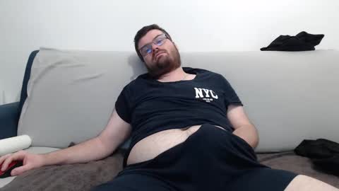 Snapshot of azer912 chatting on November 8, 10:04 am Azer online show from November 8, 10:04 am