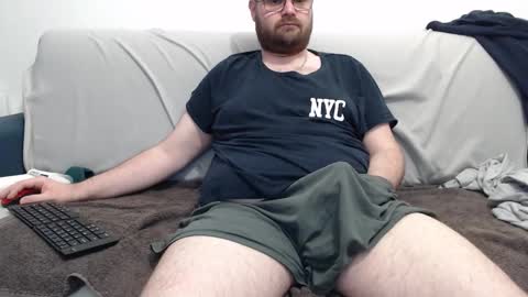 Snapshot of azer912 chatting on December 21, 9:16 am Azer online show from December 21, 9:16 am