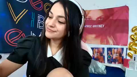 Azucena R online show from July 28, 4:50 pm