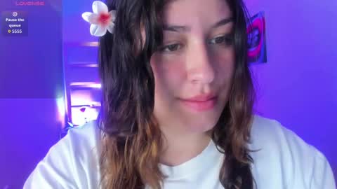 Snapshot of azul_vera chatting on October 17, 1:35 pm AZUL online show from October 17, 1:35 pm