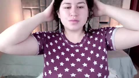 Snapshot of azul_veraa chatting on May 2, 12:10 pm Azul online show from May 2, 12:10 pm