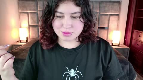 Snapshot of azul_veraa chatting on May 21, 12:01 pm Azul online show from May 21, 12:01 pm