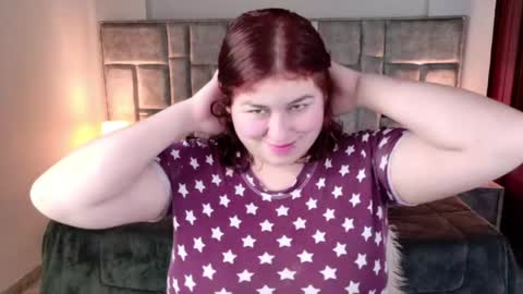 Snapshot of azul_veraa chatting on June 10, 12:15 pm Azul online show from June 10, 12:15 pm