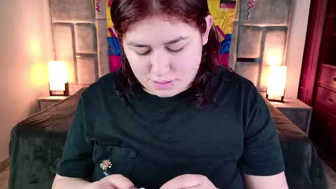 Snapshot of azul_veraa chatting on June 12, 12:15 pm Azul online show from June 12, 12:15 pm