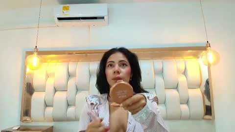 AZUL online show from May 11, 4:48 pm