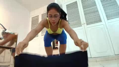 AZUL online show from May 19, 7:53 pm