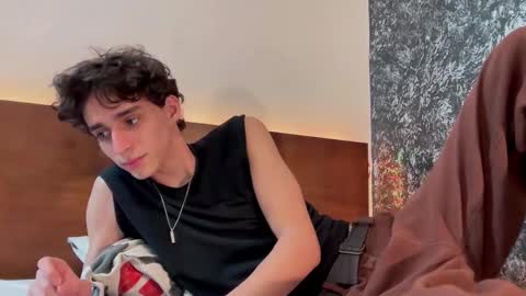 Snapshot of azulyfucsia chatting on December 2, 4:18 am nice boy online show from December 2, 4:18 am