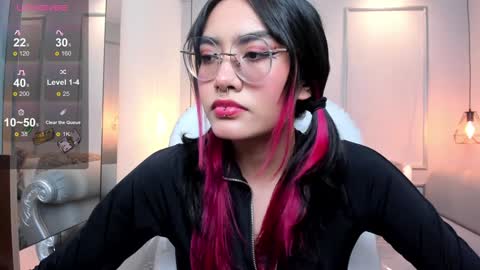 Snapshot of azurakindong chatting on January 7, 7:17 pm Azura online show from January 7, 7:17 pm