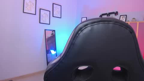 Snapshot of azurra_amatto2 chatting on October 18, 8:42 pm Azurra online show from October 18, 8:42 pm