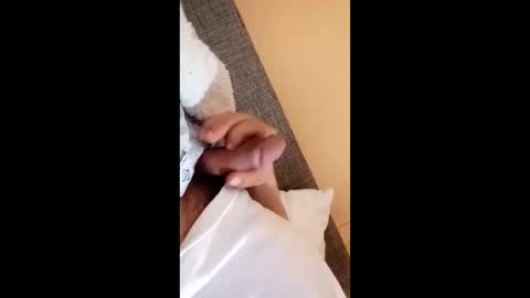 Snapshot of azze67 chatting on March 15, 7:25 am azze67 online show from March 15, 7:25 am