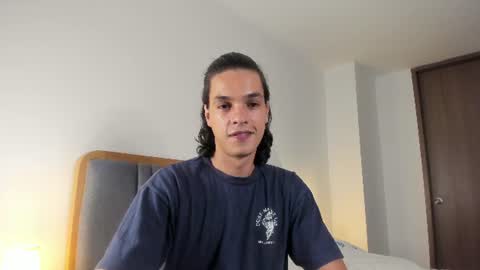 b0yberry online show from August 2, 12:31 am