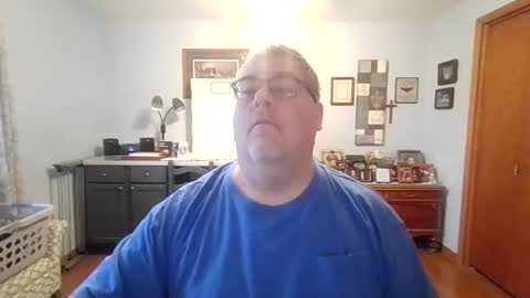 Snapshot of b1gh0rnyguy chatting on February 16, 1:07 pm Cory online show from February 16, 1:07 pm