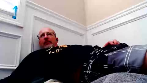 Snapshot of b25313 chatting on February 21, 5:31 pm Cock Daddy online show from February 21, 5:31 pm