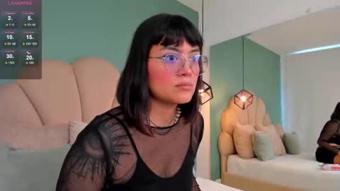 Snapshot of baarbara_moon_ chatting on January 16, 4:33 pm Barbara Moon online show from January 16, 4:33 pm