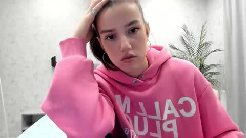 Monica online show from January 6, 1:31 am