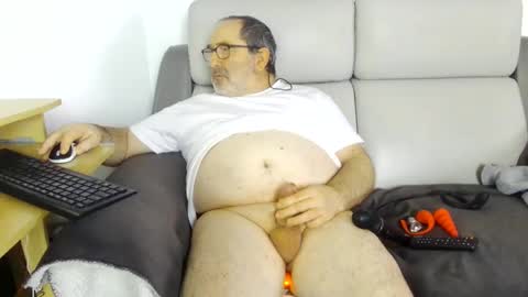 Snapshot of babacool96 chatting on February 6, 8:50 am babacool 96 online show from February 6, 8:50 am