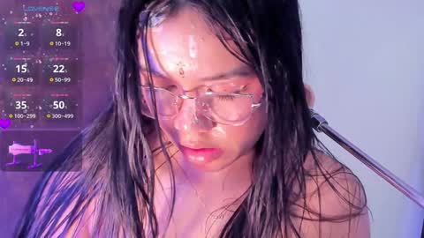 Snapshot of babby_alexxx chatting on January 23, 5:52 pm babby_alexxx online show from January 23, 5:52 pm