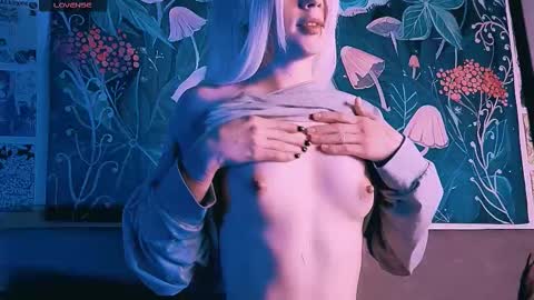 babe_moister online show from September 18, 9:22 am