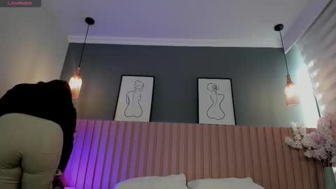 Snapshot of babe_sophiee chatting on October 5, 12:47 pm babe_sophiee online show from October 5, 12:47 pm