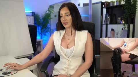 Olivia and Lexi online show from April 16, 4:46 am