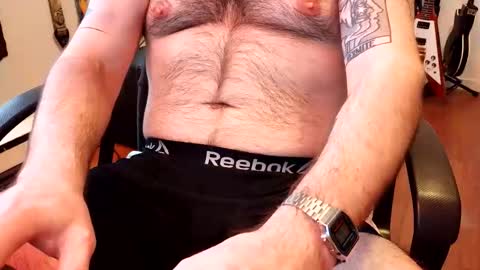 Snapshot of babinsky chatting on April 19, 4:39 pm Dirk Diggler online show from April 19, 4:39 pm