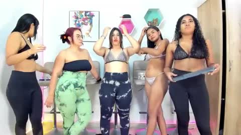 Snapshot of baby5hot chatting on February 12, 11:18 am hotgirls online show from February 12, 11:18 am