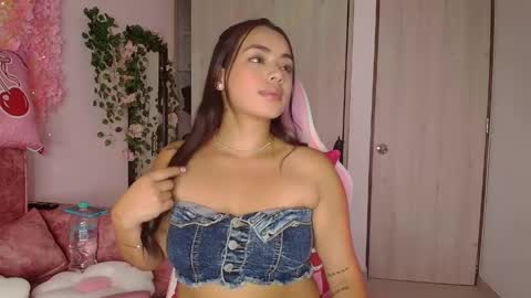 Juanita online show from March 15, 11:44 pm