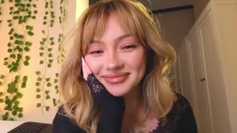 bb adele  online show from December 17, 5:47 pm