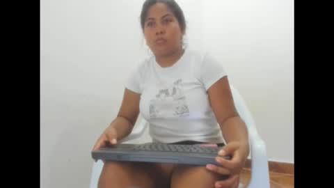 Snapshot of baby_aura chatting on January 19, 12:14 am baby_aura online show from January 19, 12:14 am